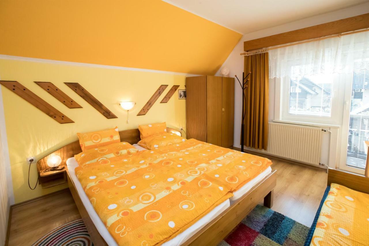 Apartments And Rooms Razen Bohinj Luaran gambar